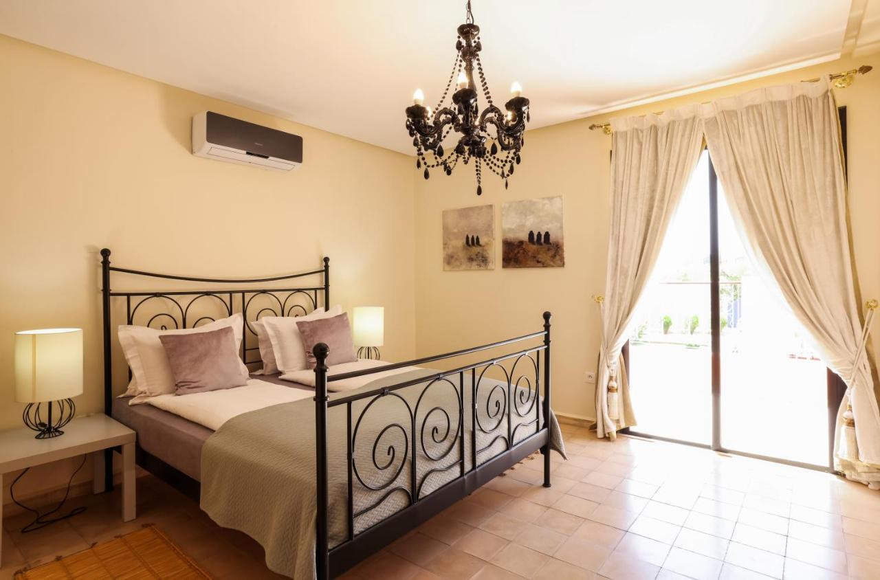 Tiguemine Sarah Hotel Douar Akkara ภายนอก รูปภาพ