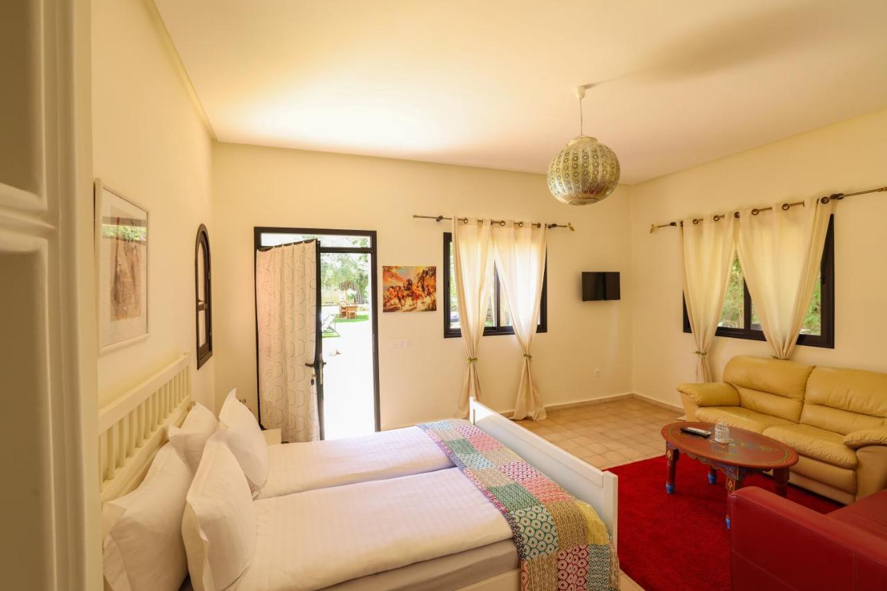 Tiguemine Sarah Hotel Douar Akkara ภายนอก รูปภาพ