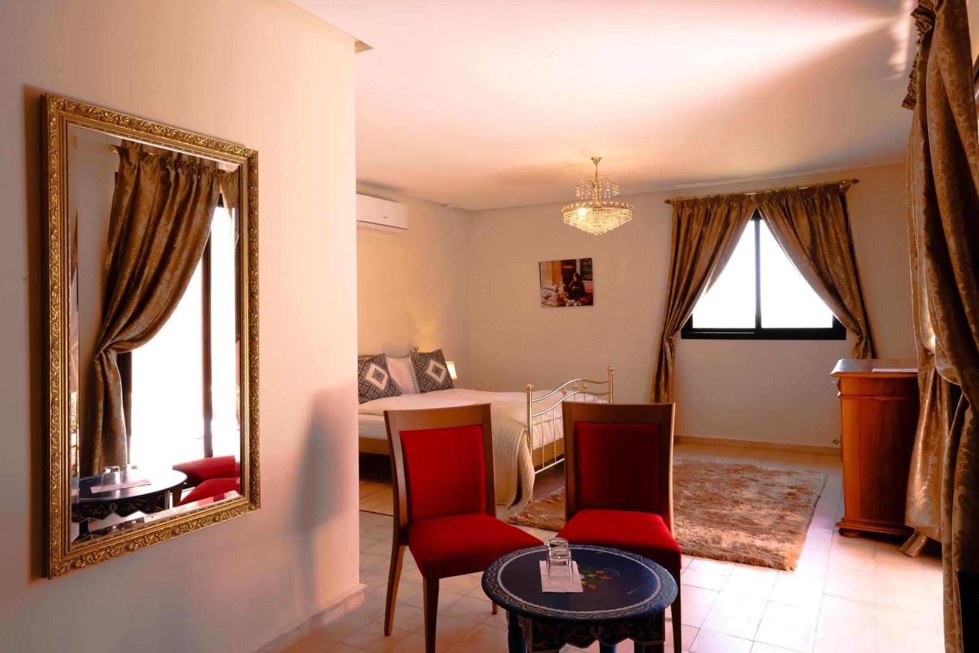 Tiguemine Sarah Hotel Douar Akkara ภายนอก รูปภาพ