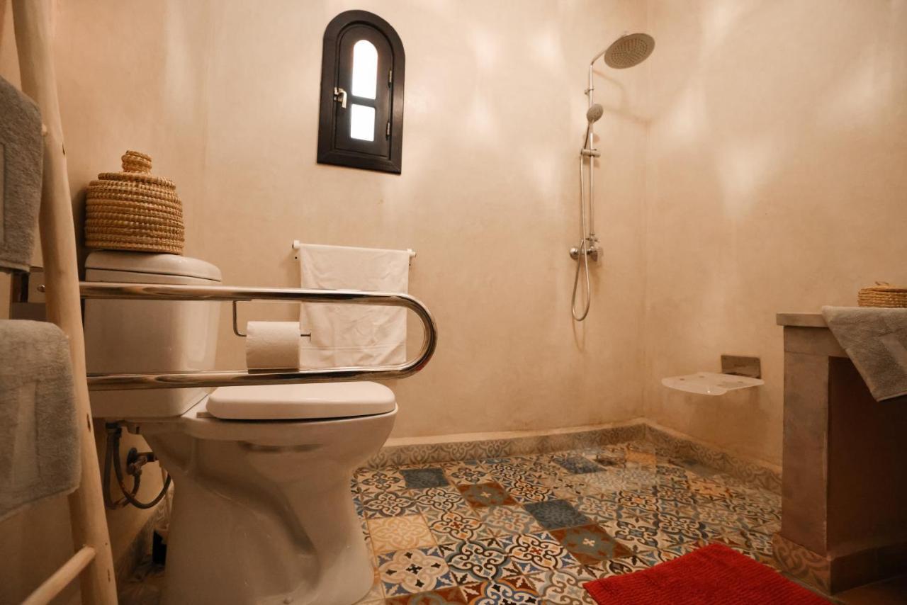 Tiguemine Sarah Hotel Douar Akkara ภายนอก รูปภาพ