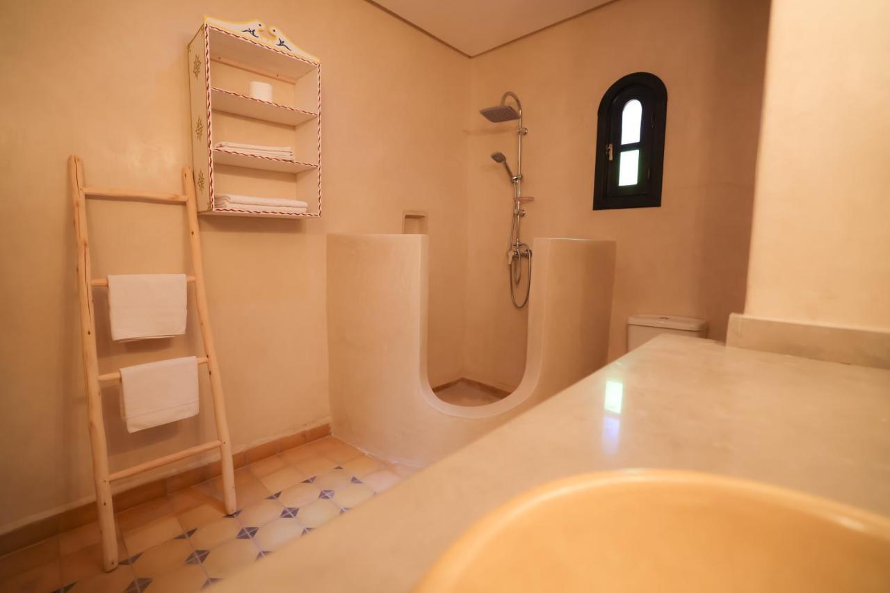 Tiguemine Sarah Hotel Douar Akkara ภายนอก รูปภาพ